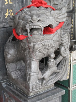 南勢鎮北宮石雕母獅|許吉川拍攝|2012/05/12|