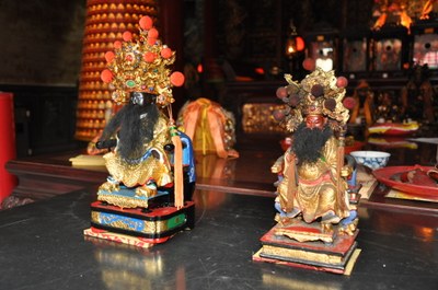 古老神像 燒仔爺(右) 西秦王爺只有六寸和八吋高