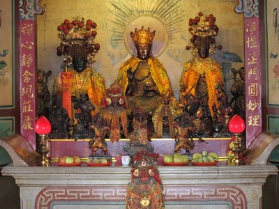 二樓凈禪寺主祀觀世佛祖、天上聖母 