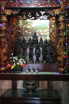 慈濟宮右龕觀音佛祖、十八羅漢（潘信來拍攝－2011.07.21）