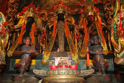 西龍殿鎮殿神龕神像(2011.08 吳明勳 拍攝)