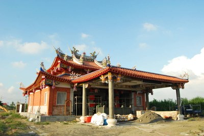 興建中的文昌殿(2011.09 吳明勳 拍攝)