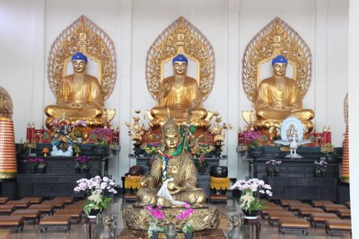 中華寺三寶佛像