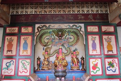 二樓佛祖殿中龕 