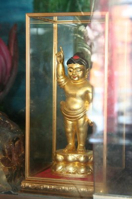 靈善堂釋迦牟尼佛（潘信來拍攝－2011.07.22）