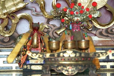 福隆宮左龕福德正神、金犬聖神（潘信來拍攝－2011.07. 30）||//|