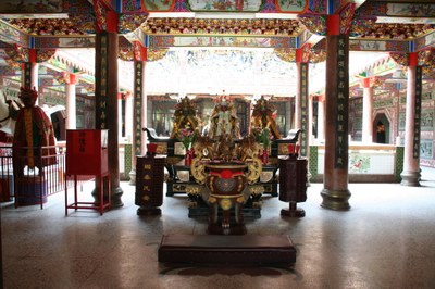聖賢殿拜殿(陳進成拍攝－2011.08.11)||//|