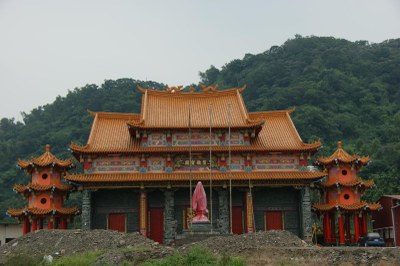 興建中之寺廟外觀|洪麗雯|2011/09/13|